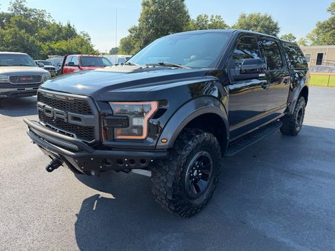 Used 2017 Ford F150 Raptor w/ Equipment Group 802A Luxury AWD/4WD image 8