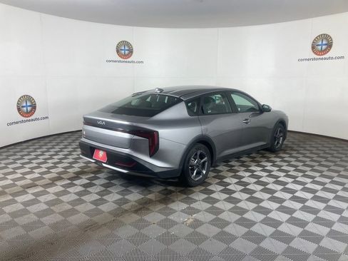 Used 2025 Kia K4 FWD image 17