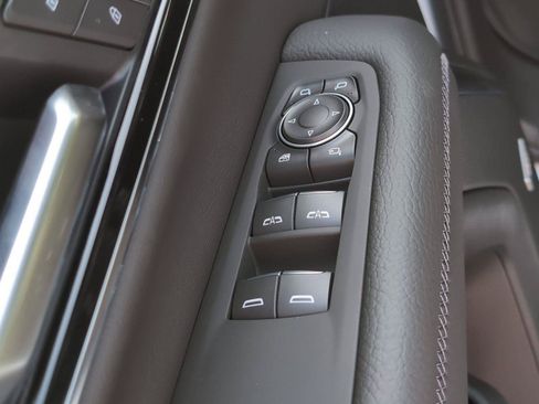 New 2026 GMC Yukon Denali w/ Denali Reserve Package AWD/4WD image 21