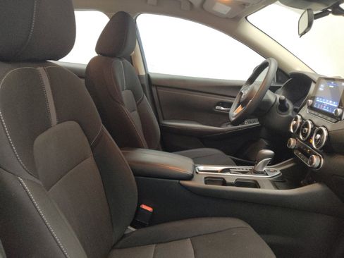 Used 2025 Nissan Sentra SV image 21