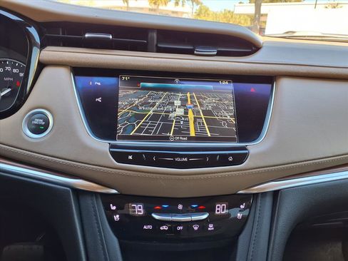 Used 2019 Cadillac XT5 Platinum image 24