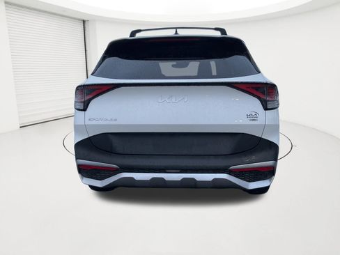 Used 2023 Kia Sportage EX image 4