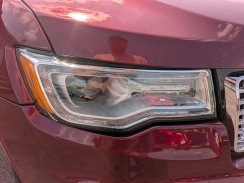 Used 2017 Jeep Grand Cherokee Overland AWD/4WD image 11