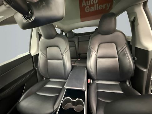 Used 2018 Tesla Model 3 Long Range image 15