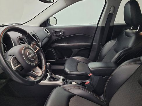 Used 2018 Jeep Compass Latitude w/ Popular Equipment Group image 17