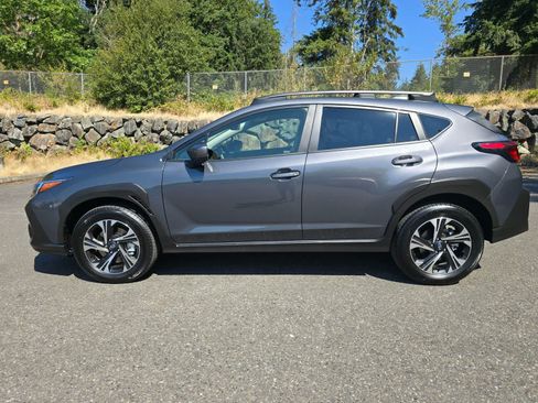 Used 2024 Subaru Crosstrek 2.0i Premium AWD/4WD image 3
