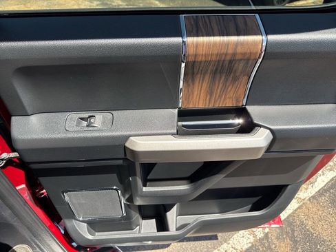 Used 2019 Ford F150 Lariat w/ Trailer Tow Package AWD/4WD image 39
