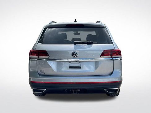 Used 2021 Volkswagen Atlas SE w/ Towing Package FWD image 4