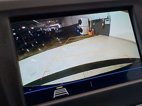 Used 2019 Chevrolet Equinox LT FWD image 15