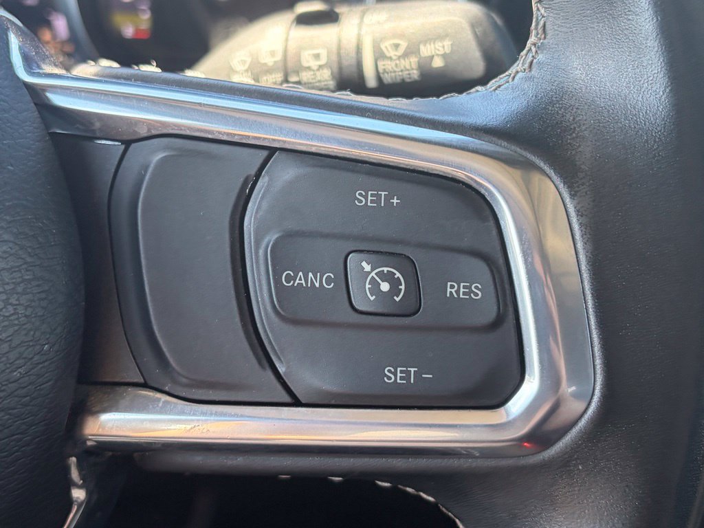 Used 2022 Jeep Wrangler Unlimited Sahara AWD/4WD image 20