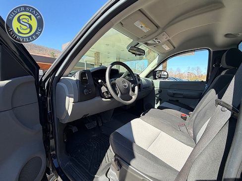 Used 2007 Chevrolet Silverado 1500 W/T w/ Towing Package image 11