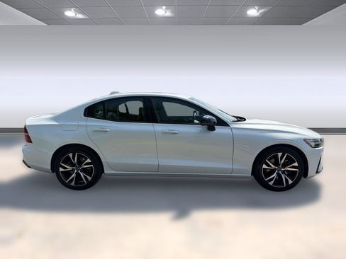 Used 2024 Volvo S60 B5 Core FWD image 8