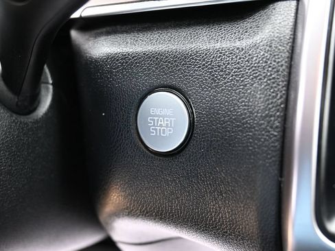 Used 2022 Kia Sorento S FWD image 21