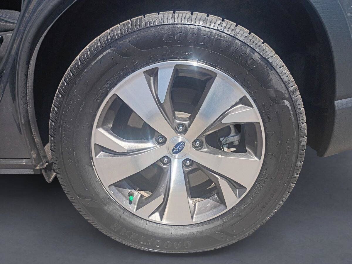 Used 2025 Subaru Ascent Premium AWD/4WD image 14