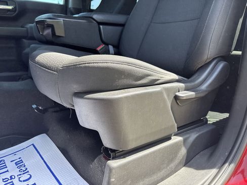 Used 2021 Chevrolet Silverado 1500 Custom image 14