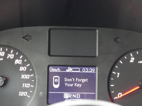 Used 2019 Mercedes-Benz Sprinter 144 image 14