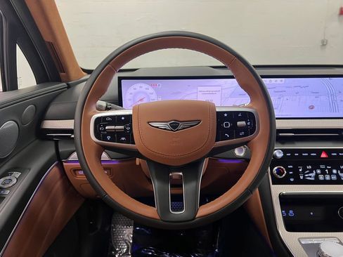 Used 2025 Genesis GV80 3.5T Prestige AWD/4WD image 15