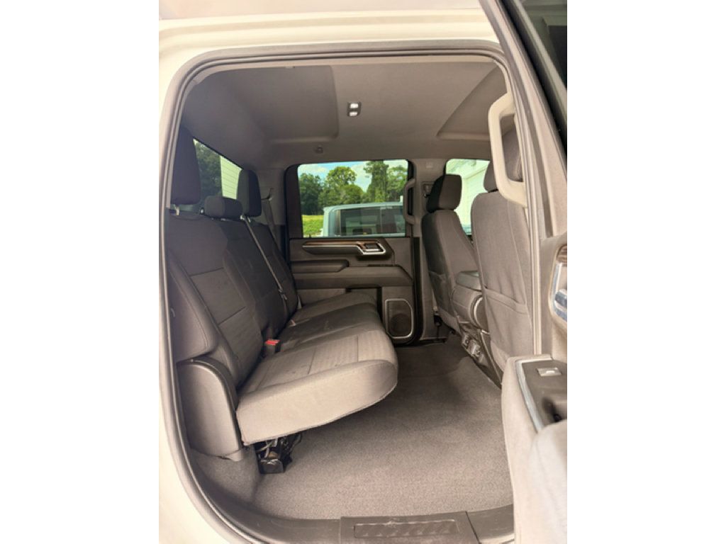 Used 2025 Chevrolet Silverado 2500 LT AWD/4WD image 17