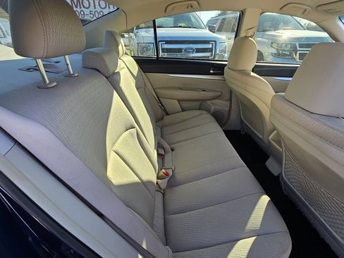 Used 2010 Subaru Legacy 2.5i Premium image 14