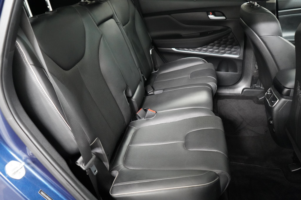 Used 2022 Hyundai Santa Fe SEL w/ Convenience + Premium Package AWD/4WD image 21