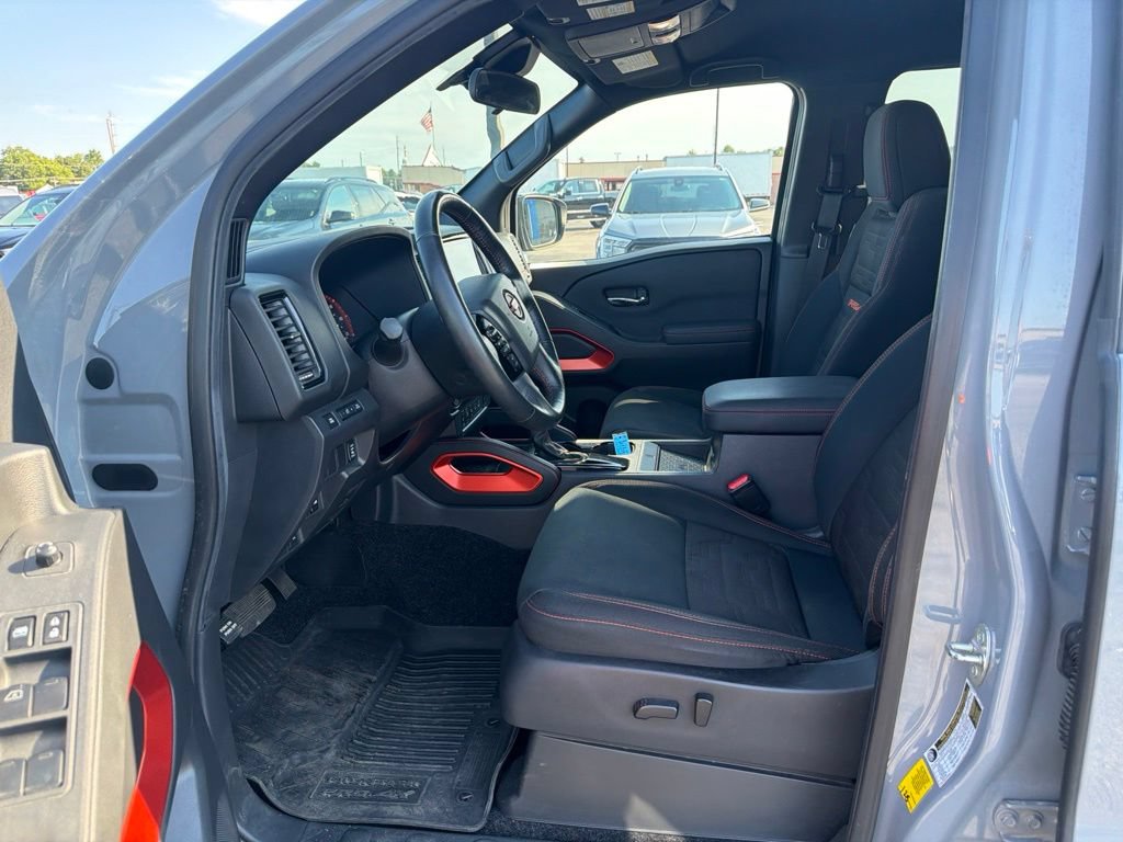Used 2022 Nissan Frontier PRO-4X AWD/4WD image 15