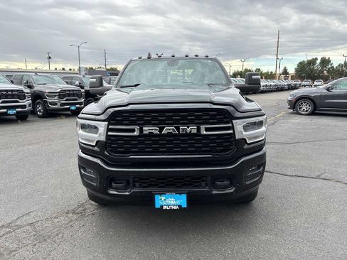 Used 2023 RAM 3500 Big Horn w/ Level B Equipment Group AWD/4WD image 3