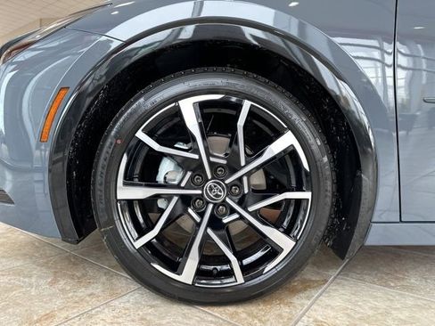 New 2026 Toyota Prius Plug-In Hybrid image 9