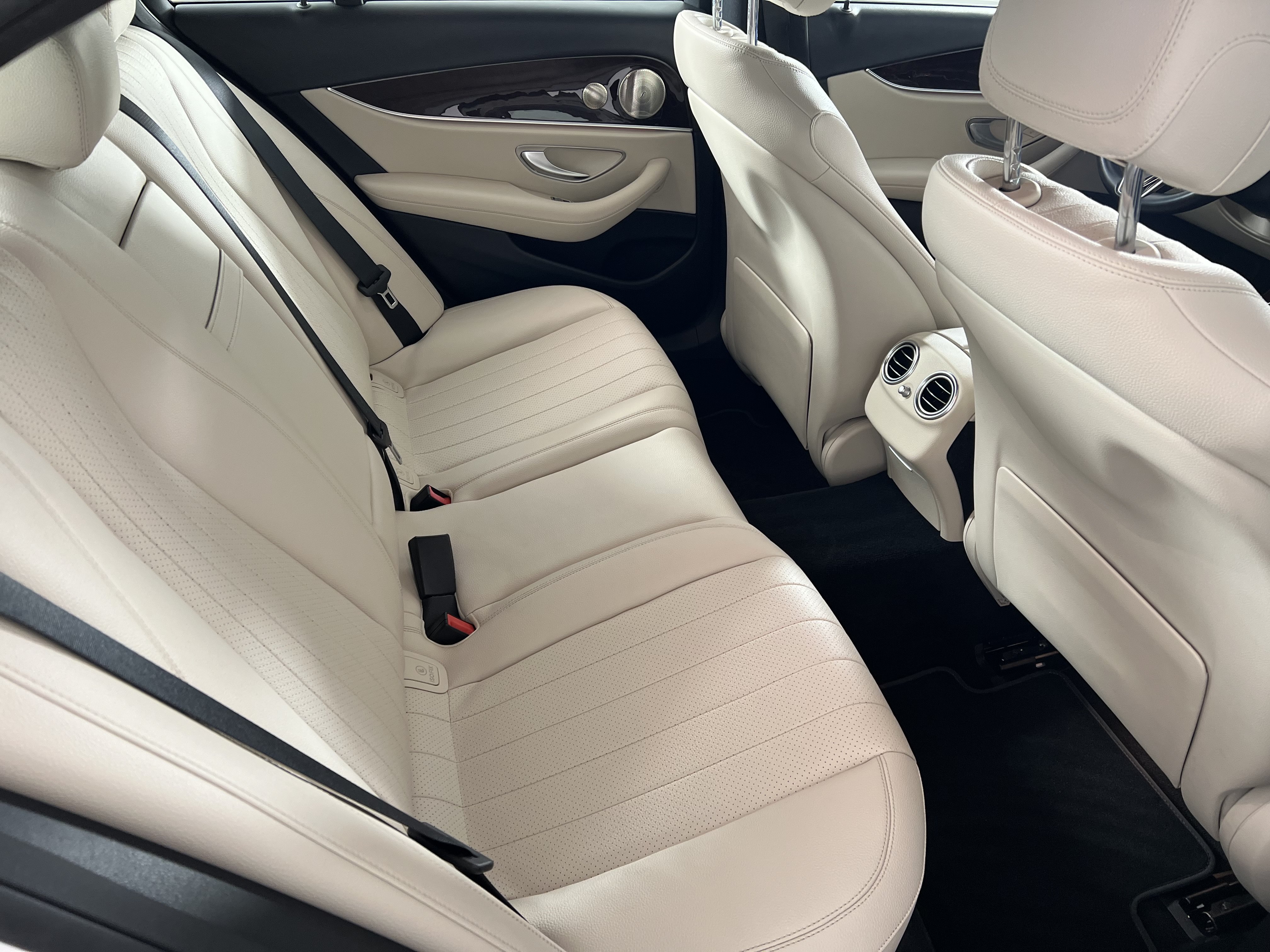 Certified 2022 Mercedes-Benz E 450 4MATIC Sedan image 24