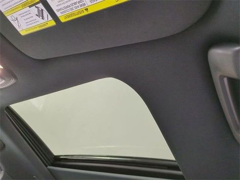 Certified 2025 INFINITI QX60 Luxe w/ Black Edition image 31