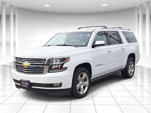 Used 2019 Chevrolet Suburban Premier image 7
