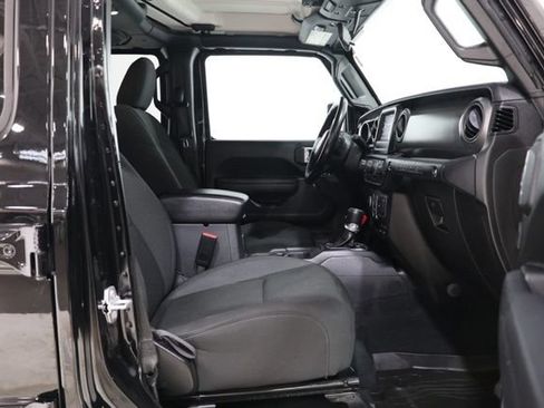 Used 2023 Jeep Wrangler Unlimited w/ Cold Weather Group AWD/4WD image 36
