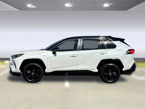 Used 2020 Toyota RAV4 XSE image 2