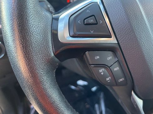 Used 2024 Ford Edge SEL image 8