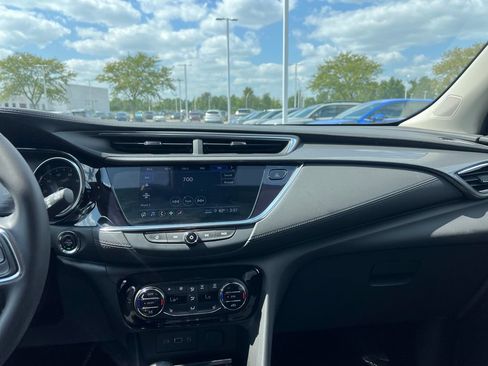 Used 2022 Buick Encore GX Select AWD/4WD image 12