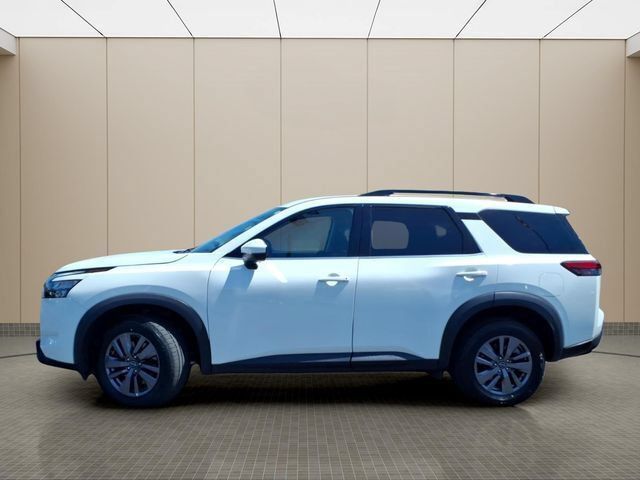 Used 2024 Nissan Pathfinder SV AWD/4WD image 14