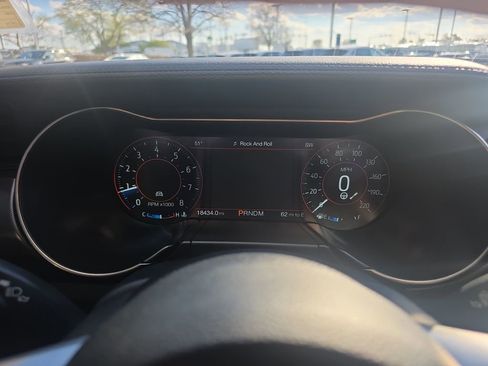 Used 2022 Ford Mustang Shelby GT500 w/ Technology Package image 30