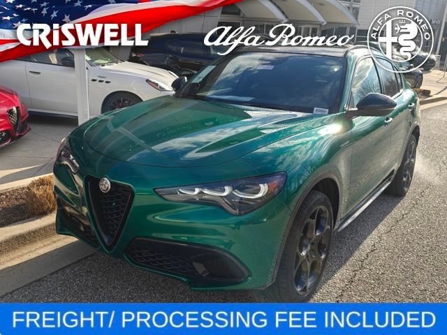 New 2026 Alfa Romeo Stelvio Sprint AWD/4WD image 2