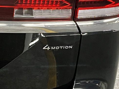 New 2025 Volkswagen Atlas SE image 36