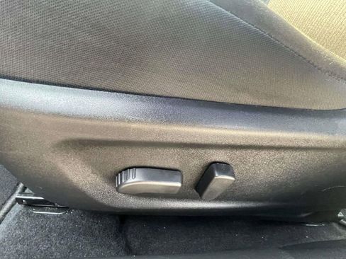 Used 2025 Nissan Altima 2.5 SV image 13