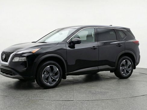 Used 2025 Nissan Rogue SV AWD/4WD image 3
