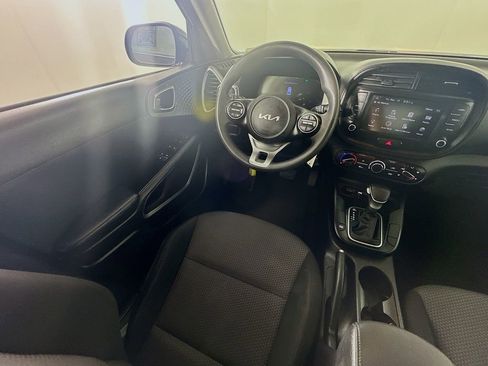 Used 2023 Kia Soul LX w/ Option Group 015 image 9