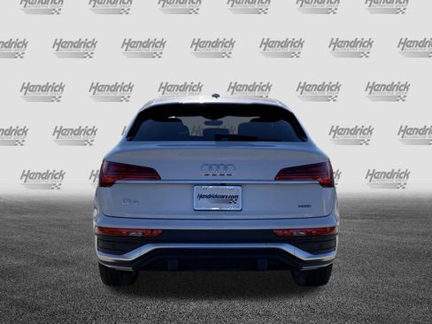 Certified 2024 Audi Q5 2.0T Premium Plus w/ Premium Plus Package image 9