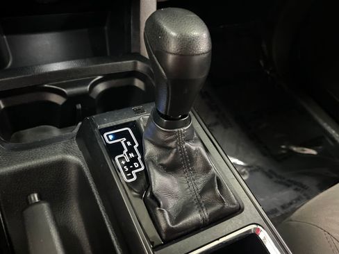Used 2020 Toyota Tacoma SR w/ SR Convenience Package RWD image 25