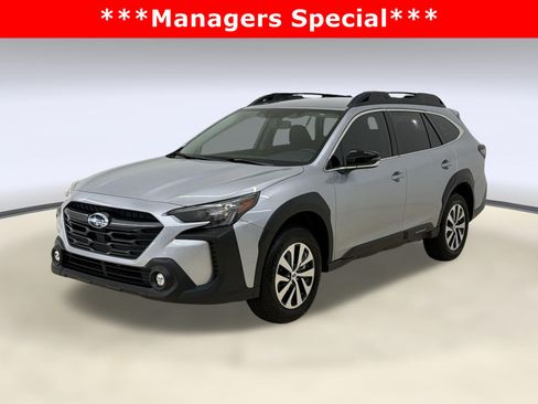 Used 2025 Subaru Outback Premium w/ Popular Package #1 AWD/4WD image 1