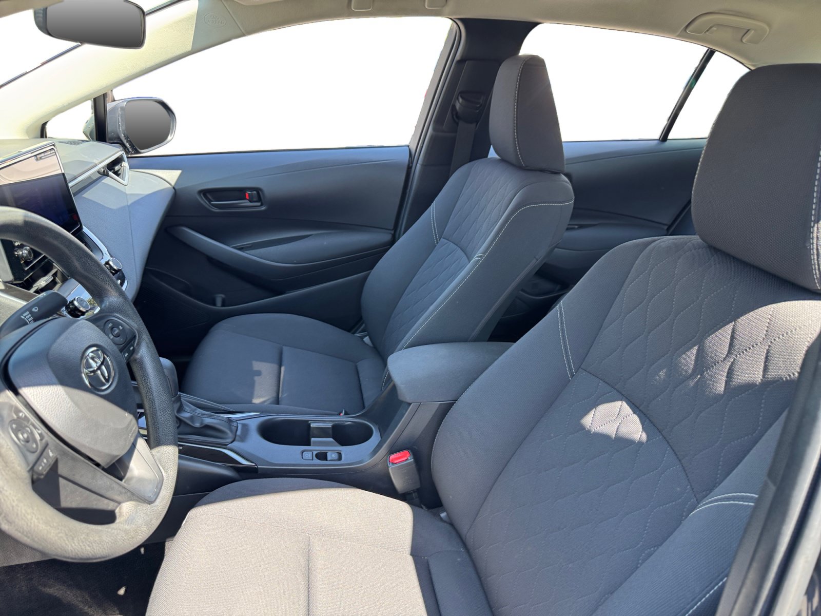 Used 2024 Toyota Corolla LE FWD image 9