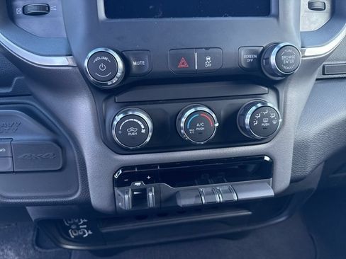Used 2024 RAM 3500 Big Horn AWD/4WD image 31