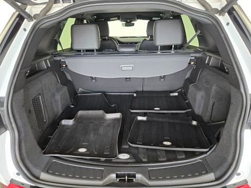 Used 2024 Land Rover Discovery Sport Dynamic SE AWD/4WD image 14