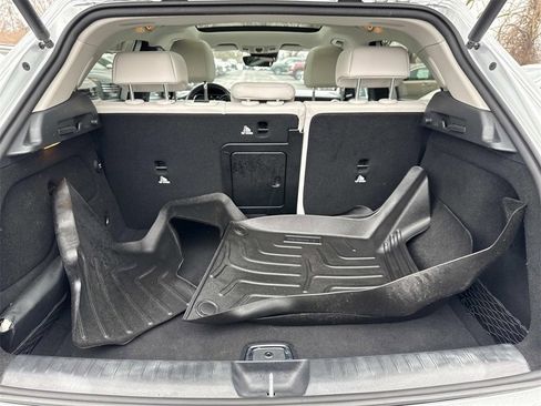 Used 2019 Mercedes-Benz GLA 250 image 12