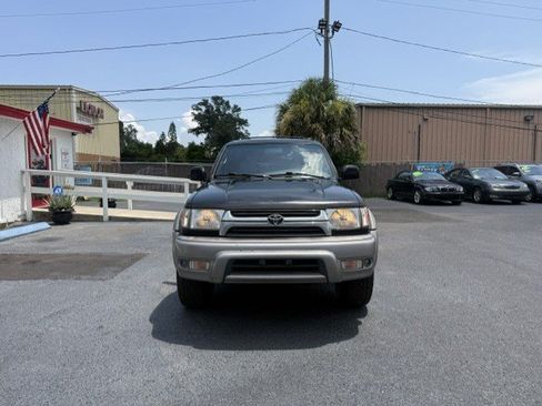 Used 2001 Toyota 4Runner Limited AWD/4WD image 3