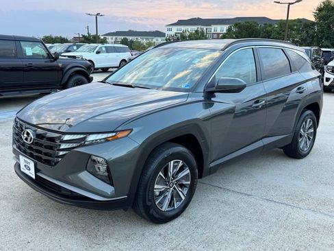 Used 2024 Hyundai Tucson Blue AWD/4WD image 9